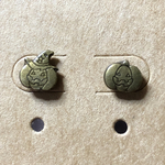SALE 新作　ジャックオーランタンのピアス(帽子×ノーマル) 樹脂パーツ　ハロウィン