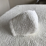 オフホワイトケミカルレースの立体マスク