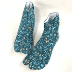 【受注生産】青緑の花柄足袋(サイズオーダー可)