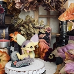 HELLOWEEN👻ゾンビキツネのフィギュア♪