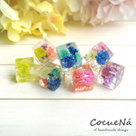 Baby’s breath cube earphonejack.