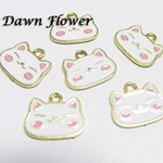 【D-0146】10pcs　丸々したネコ　15×13mm　ホワイト　チャーム