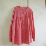 優しいピンク色のブラウス　［難あり］