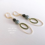 小さなウェーブリングのほんのり秋ピアス