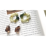 moyau 𓂃  - khaki -  //  レジン イヤリング  ピアス Chiiis