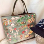ボタニカルきのこ（カーキ）　折り底トートバッグ（大） 