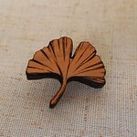 "木の葉" ブローチ (イチョウ)