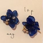 本物のお花♡青色アジサイのイヤーカフorピアスset♡オーロラストーン&パール