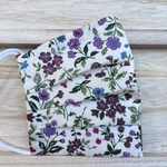 【再3販】プリーツマスク　紫花柄　白地　ノーズワイヤー、フィルターポケット付きマスク　不織布マスクカバー