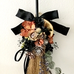 ご予約作品　ハロウィン　スワッグ　壁飾り　ドライフラワー　誕生日プレゼント  引っ越し祝い