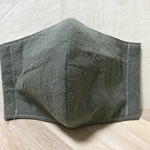 （少し大きめ）ベイクドカラーのリネンとコットンの立体型マスク（カーキ）