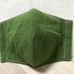（少し大きめ）ベイクドカラーのリネンとコットンの立体型マスク（抹茶色）