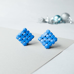 軽い紙製イヤリング(ピアス)シンプルカジュアルコーデのアクセントに。きりっとした夏の青い四角　金属アレルギー対応