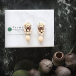 Vintage pearl white Pierce