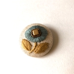 ellipseの花 刺繍 ブローチ    アンティークブルー