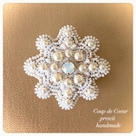 ビーズ刺繍ブローチ　Snow Crystal 〜Coup de Coeur〜