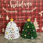 紙で出来たクリスマスツリー