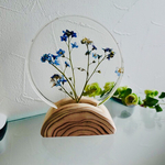 小さなお花の2液レジン         忘れな草(円形)