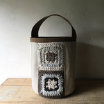 布あわせ丸底バッグ・モチーフ編み　かぎ針編み　帆布　パッチ　トートバッグ