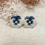 陶器パンジーのピアス