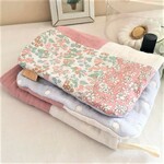 Liberty*大人乙女のリバティパッチ8重ガーゼフェイスタオルハンカチ*リバティフラワー*木の実*優しい色*