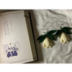 【 SALE 】「 キュンです 」と言っておけばいいと思ってる女がつけるピアス