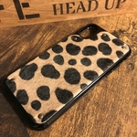iPhoneケース　ハラコ 素材　ダルメシアン柄ベージュ　カシメの色選べます