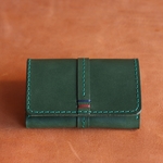 手縫い刺繍のレザー名刺入 | 35枚収納【革６色】・12色の刺繍＆糸カスタム無料・名入れ有料・g-28