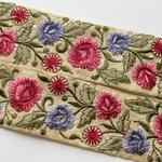 インド刺繍リボンᢂ インド刺繍/インドリボン/刺繍リボン/刺繍/リボン/シルクリボン/シルク/トリム/ブレード/ジャガード/ジャガードリボン/チロリアンテープ/レース/チュール/インド/チュールレース