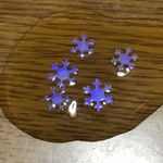 封入用 雪の結晶 5個setホワイト青 ハイオパカット ハイブリッドオパールのカット品