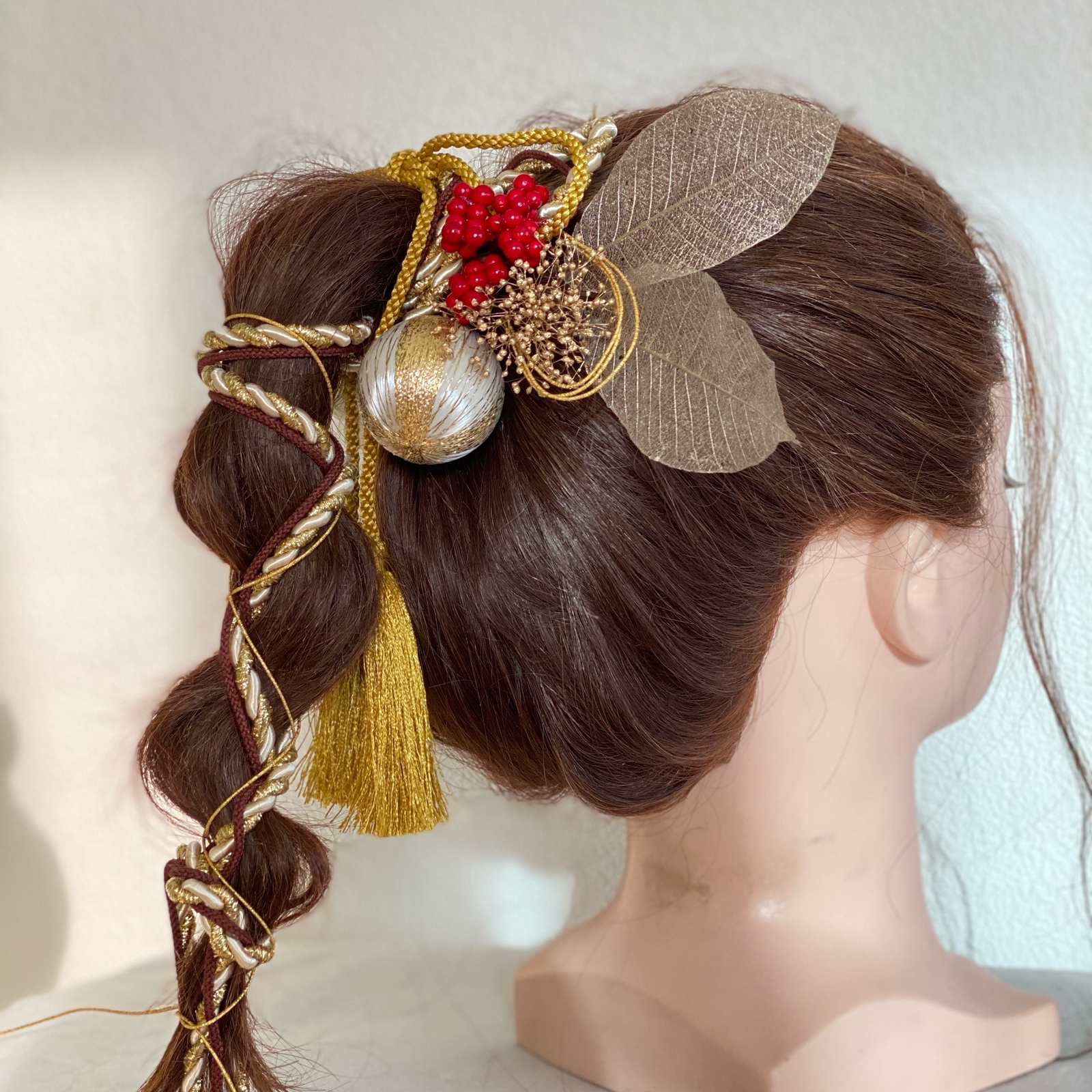 成人式髪飾り 紐アレンジ Minne 日本最大級のハンドメイド 手作り通販サイト