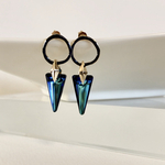 ブルートライアングルピアス