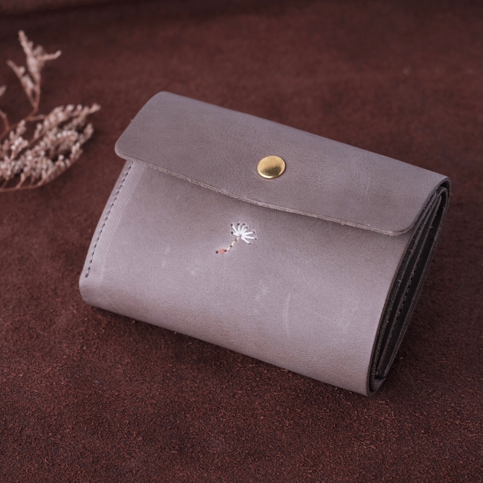 刺繍 今いい財布 三つ折り ミニ財布 グレー - FILHO'S GALLERY