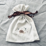 ［新規限定］ハリネズミの刺繍巾着