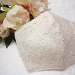 【新作❤️】秋におすすめ　ラッセルレースマスク　刺繍レース　お花　アイボリー(クリーム色)　秋用マスク　刺繍　刺繍マスク　レース　マスク　秋　おしゃれマスク　結婚式　くすみカラー　秋マスク　冬　