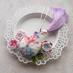 つまみ細工かんざし《淡色花くすと紫の房》