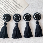 【再販×50】まんまるいビーズ刺繍タッセルイヤリング（ブラック）