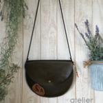 Sac'beねこの半月ポシェット
