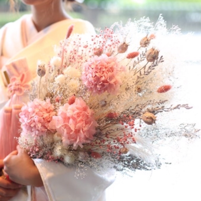 ナチュラルブーケⅩＬ ピンクホワイト　ウェディングブーケ　花束　結婚式　誕生日　プリザーブドフラワー　ドライフラワー　カスミソウ　ガーデン　プレゼント　退職祝い　お祝い　発表会