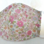 かわいいカラフルなお花柄マスク＊大人用(女性)
