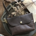 レザーシンプルミニポシェットDarkChoco