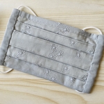 プリーツマスク　#可憐な刺繍.ブルー