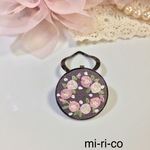 ピンクの薔薇　花刺繍スカーフ留め