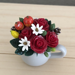 薔薇のミニカップ  f   樹脂粘土 ミニチュア