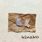 ほんわかアルパカのプチピアス