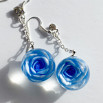 sale青く艶めく☆ Sky blue Rose ☆ピアス