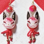白狐のピアス【赤い彼岸花】イヤリング