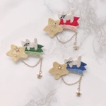 【受注制作】ゆらゆら流れ星に乗る猫の刺繍ブローチ