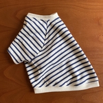 犬服　フレブル服　オフホワイト×紺色ボーダーラグランＴシャツ