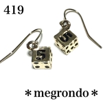 419.ダイス5番ロカビリーパンクロックンロール古着個性的、銀色サイコロのピアス